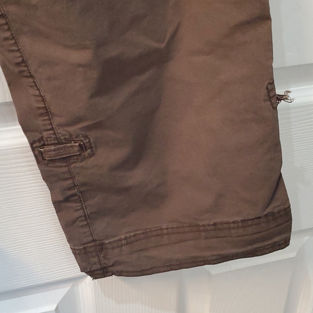 Capris - Picture 6 of 8